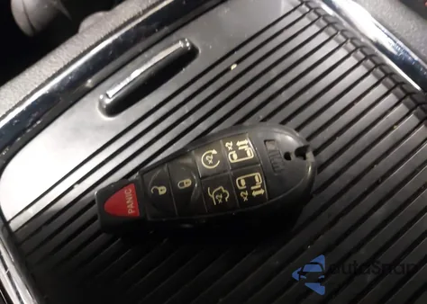 2019 Dodge Grand Caravan Gt z USA, uszkodzony, nr VIN 2C4RDGEG5KR717688